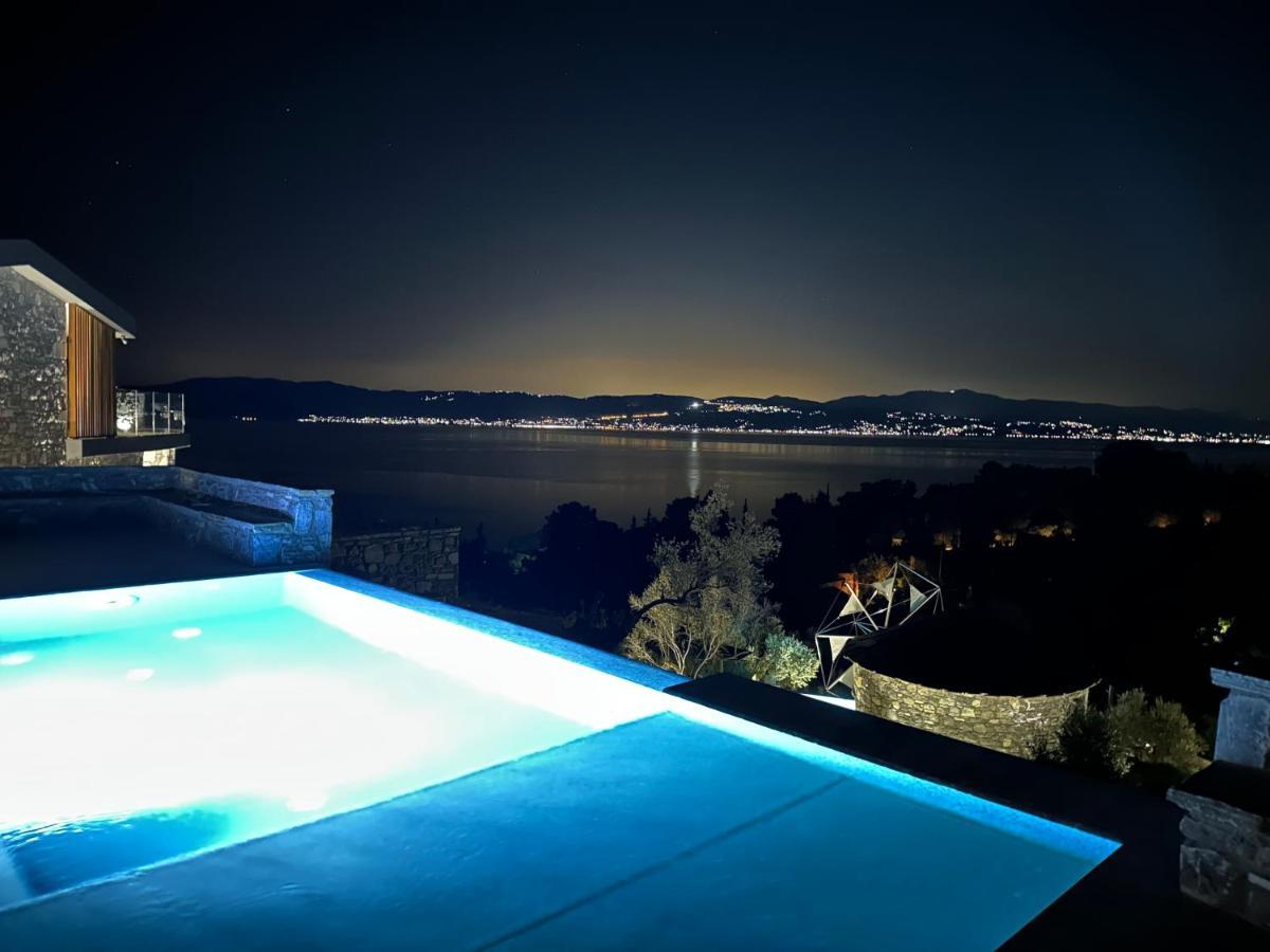 Windmills & The Villas-aiolos Ll * Amarynthos